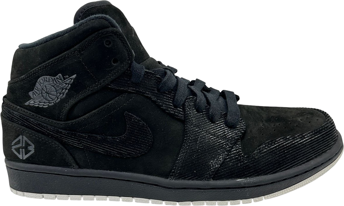 Air Jordan 1 Mid Suit And Sneakers