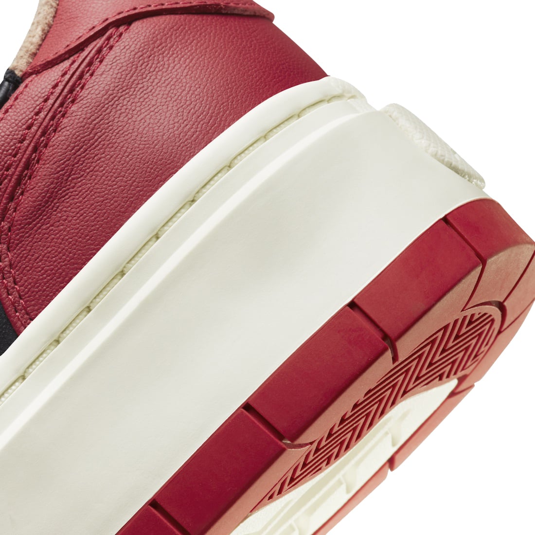 Air Jordan 1 Elevate Low WMNS Bred - Image 7