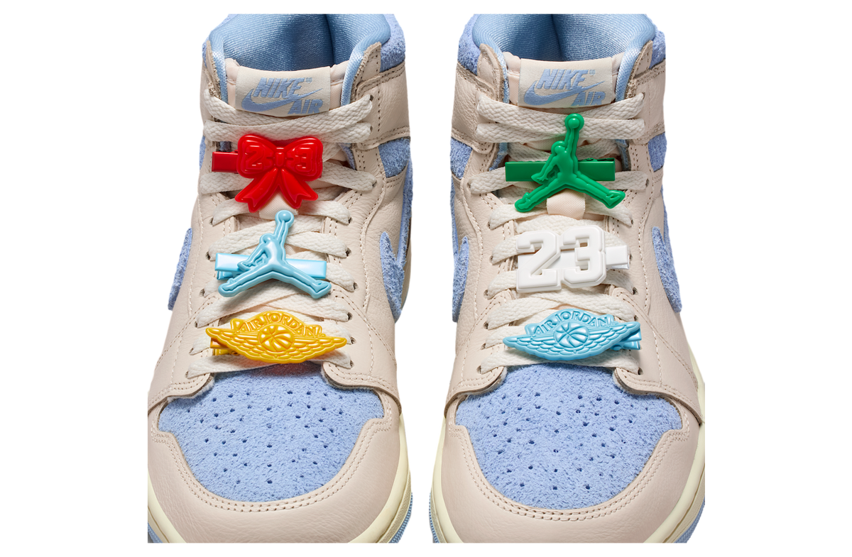 Air Jordan 1 High OG Pale Ivory / Psychic Blue - Image 10