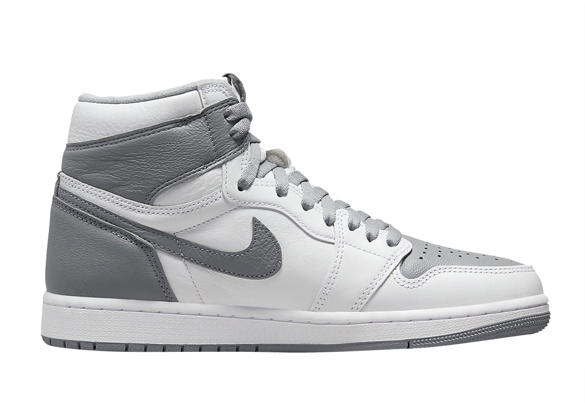 Air Jordan 1 High OG Stealth - Image 3