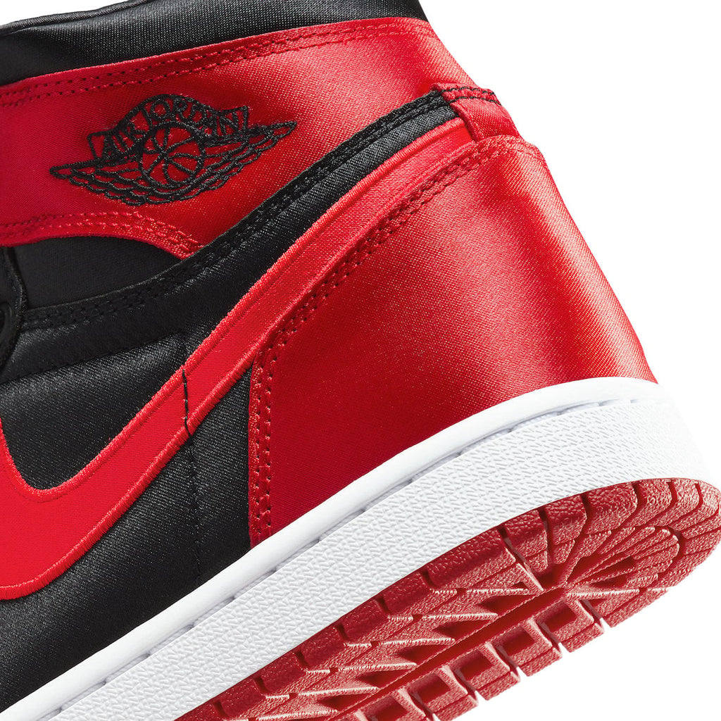 Air Jordan 1 High OG WMNS Satin Bred - Image 8