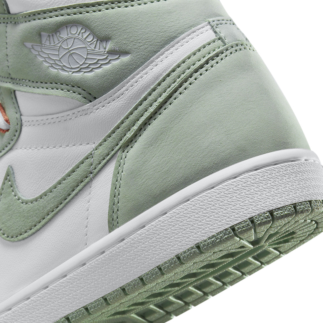 Air Jordan 1 High OG WMNS Seafoam - Image 9