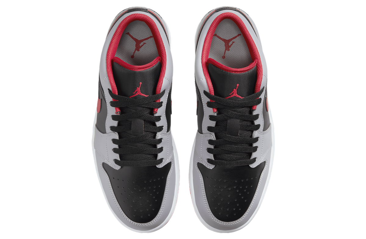 Air Jordan 1 Low Black / Cement Grey - Image 4