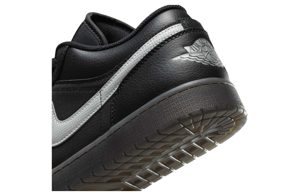 Air Jordan 1 Low Black / Dark Smoke Grey - Image 9