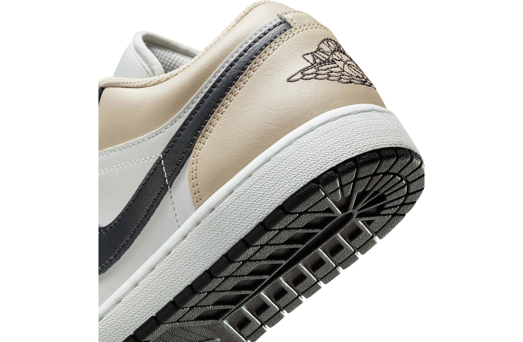 Air Jordan 1 Low Black Toe / Tan - Image 7