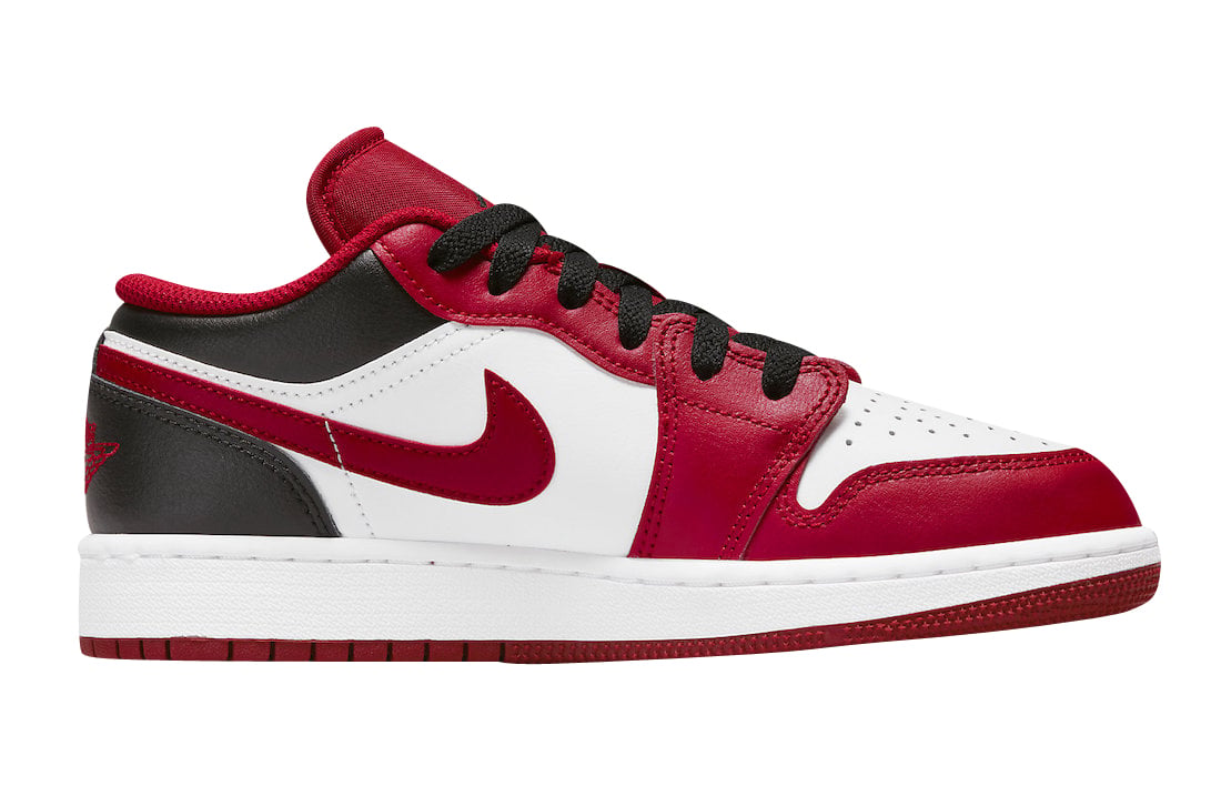 Air Jordan 1 Low GS Bulls - Image 3