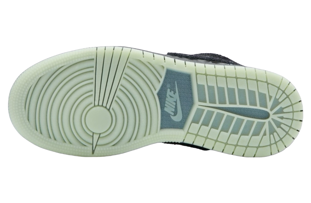 Air Jordan 1 Low GS Fortune Fly - Image 6