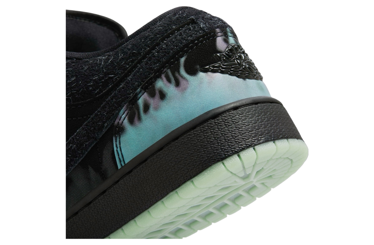 Air Jordan 1 Low GS Fortune Fly - Image 9