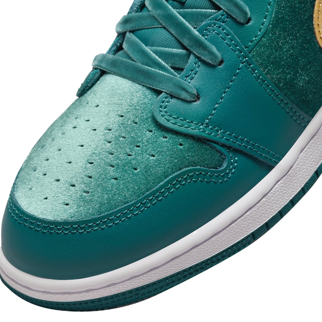 Air Jordan 1 Low GS Velvet Geode Teal - Image 7