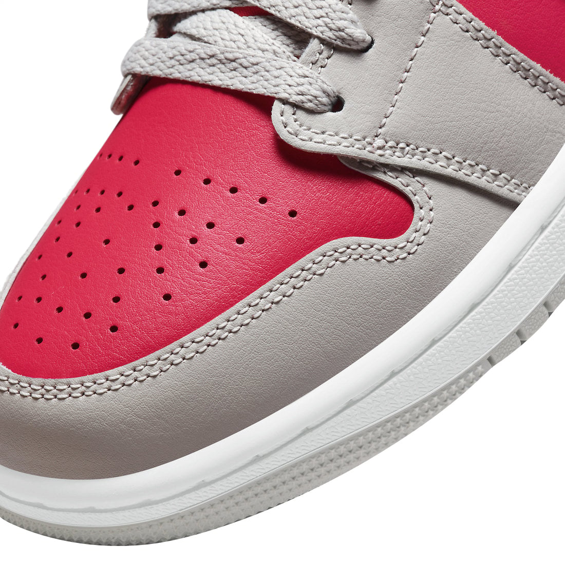Air Jordan 1 Low Light Iron Ore - Image 6