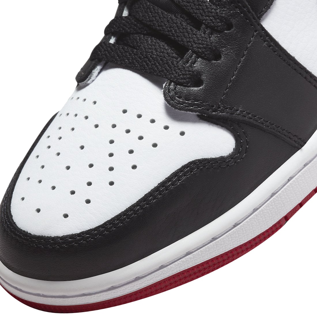 Air Jordan 1 Low OG Black Toe - Image 7