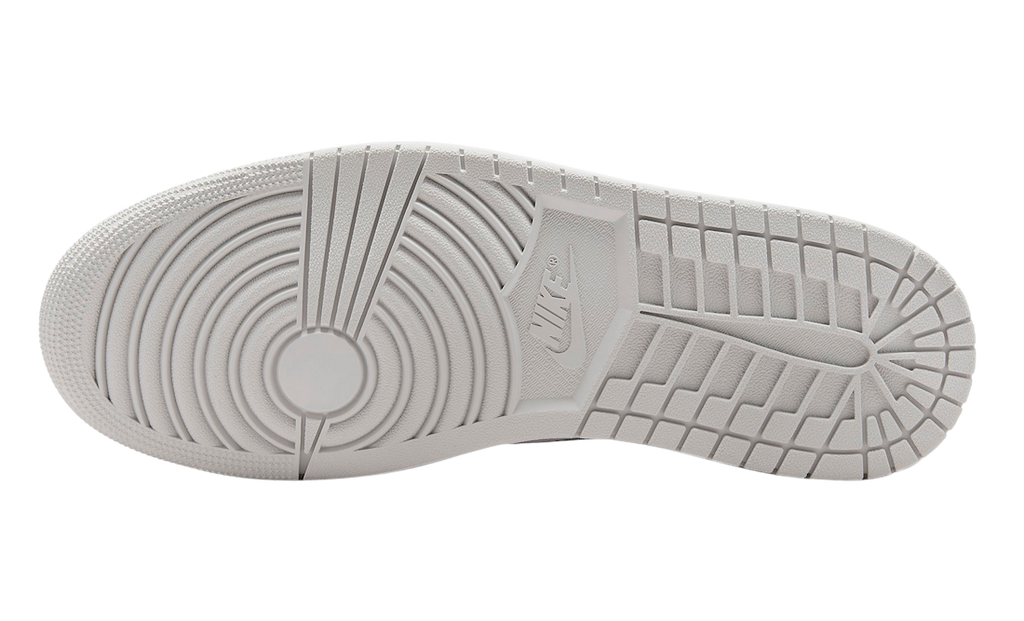Air Jordan 1 Low OG Metallic Silver - Image 6