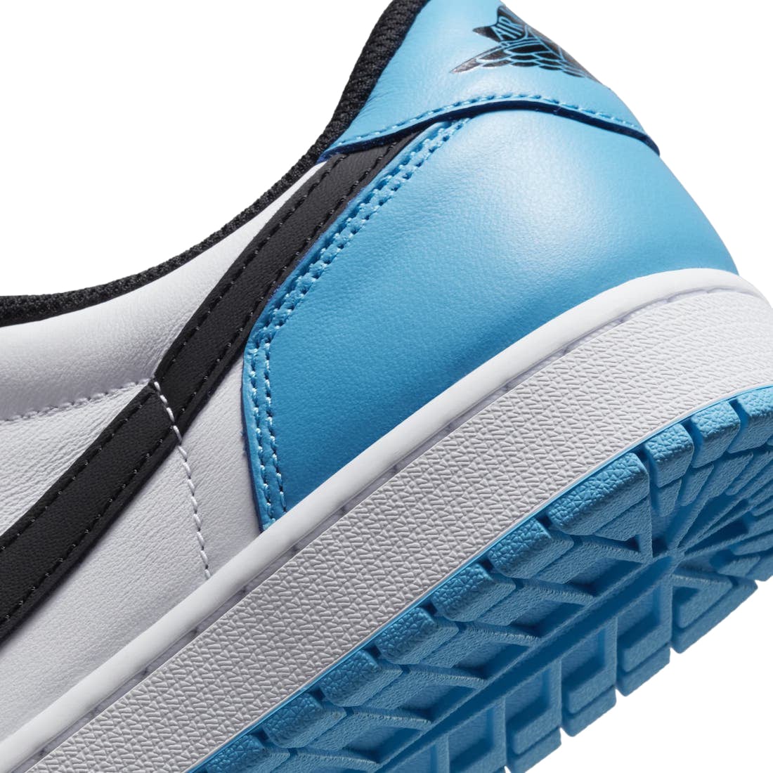 Air Jordan 1 Low OG UNC - Image 8