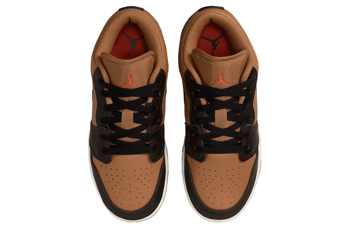 Air Jordan 1 Low SE GS Flax / Baroque Brown - Image 4