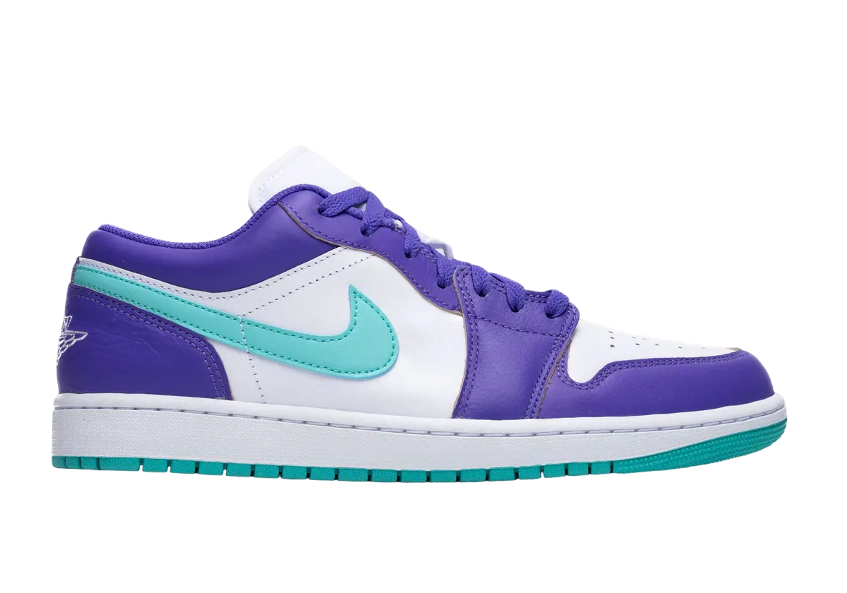 Air Jordan 1 Low SE Psychic Purple - Image 2