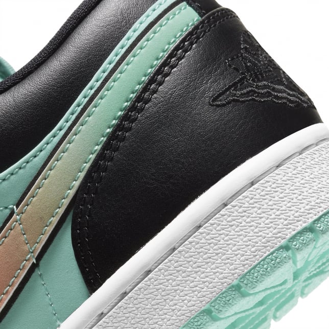 Air Jordan 1 Low SE Tropical Twist - Image 6