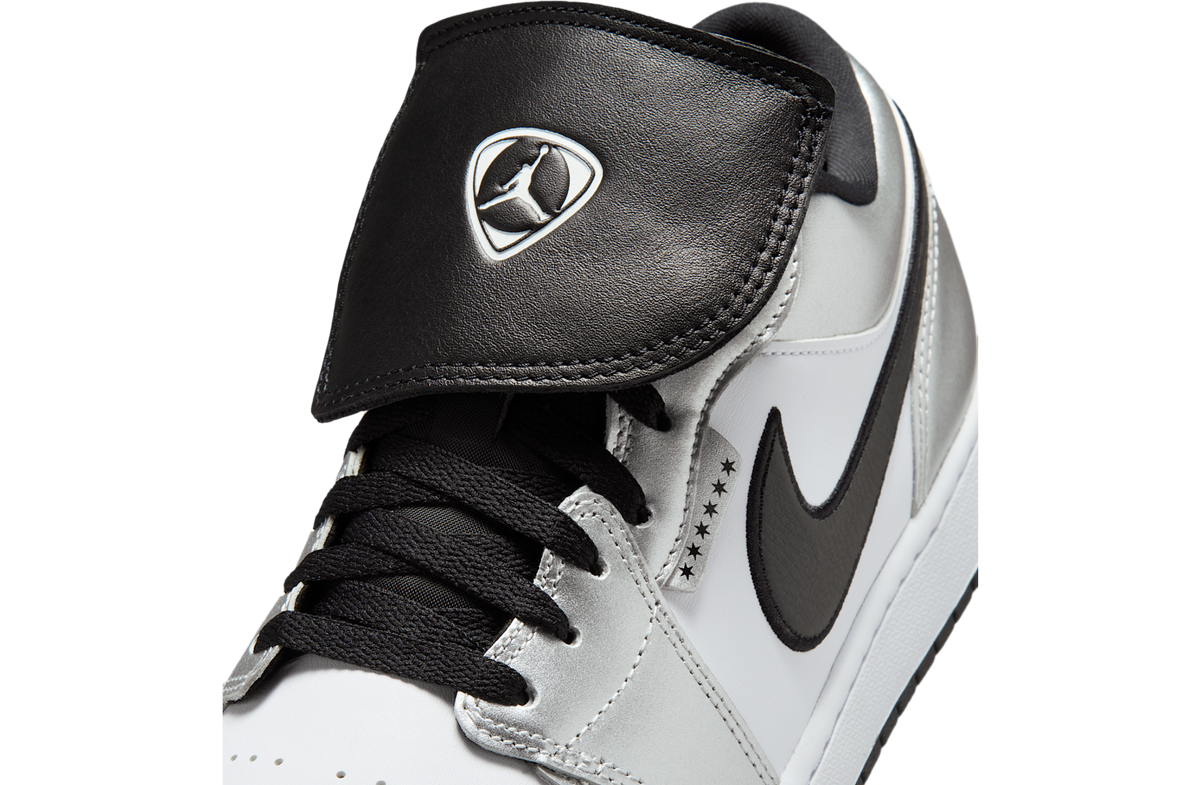 Air Jordan 1 Low SE White / Metallic Silver - Image 7