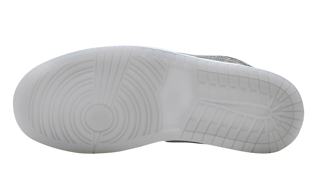Air Jordan 1 Low SE WMNS Metallic Silver - Image 6