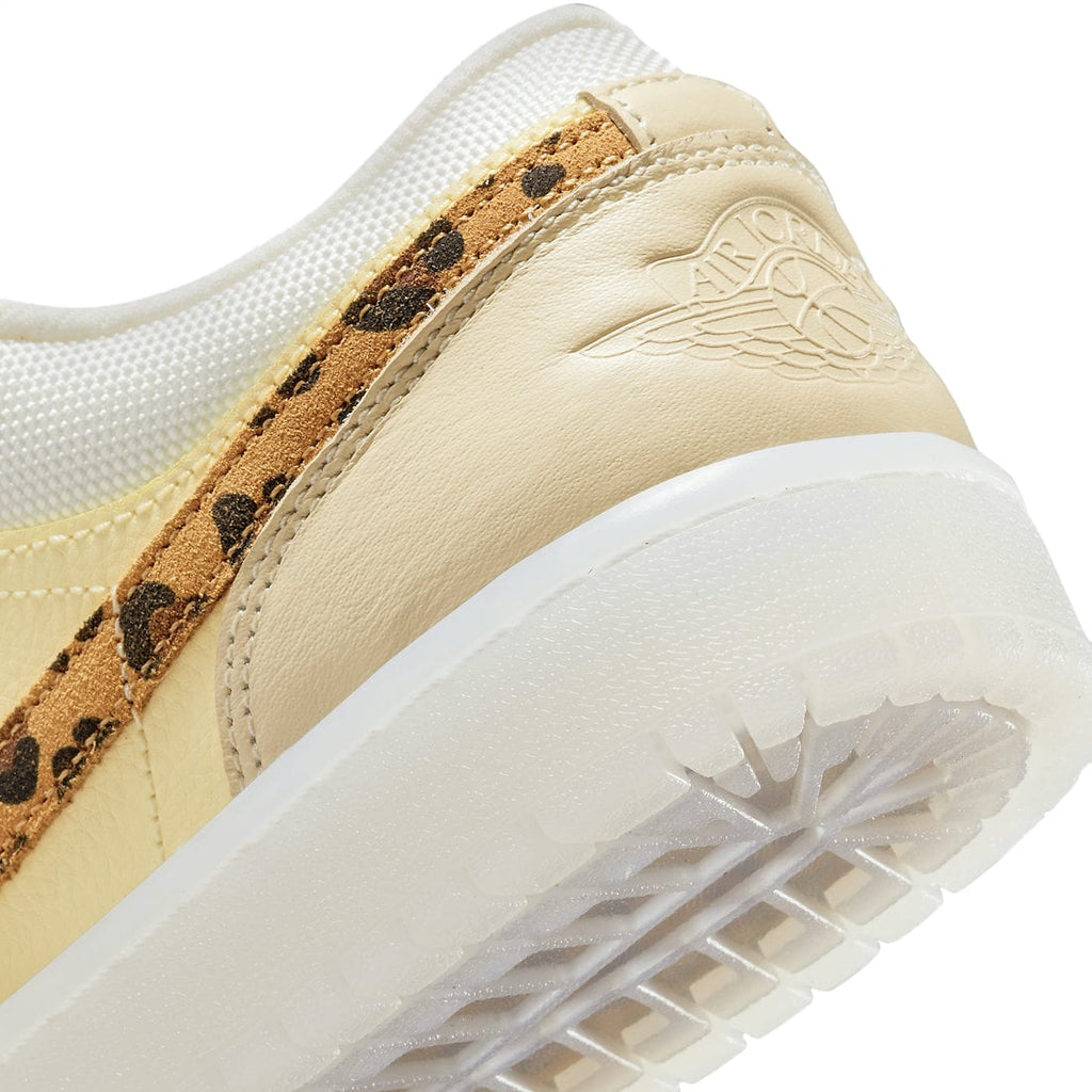 Air Jordan 1 Low SNKRS Day - Image 8