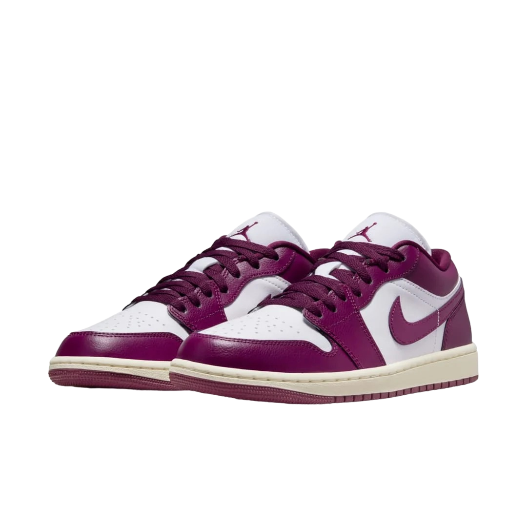 Air Jordan 1 Low WMNS Fireberry - Image 2