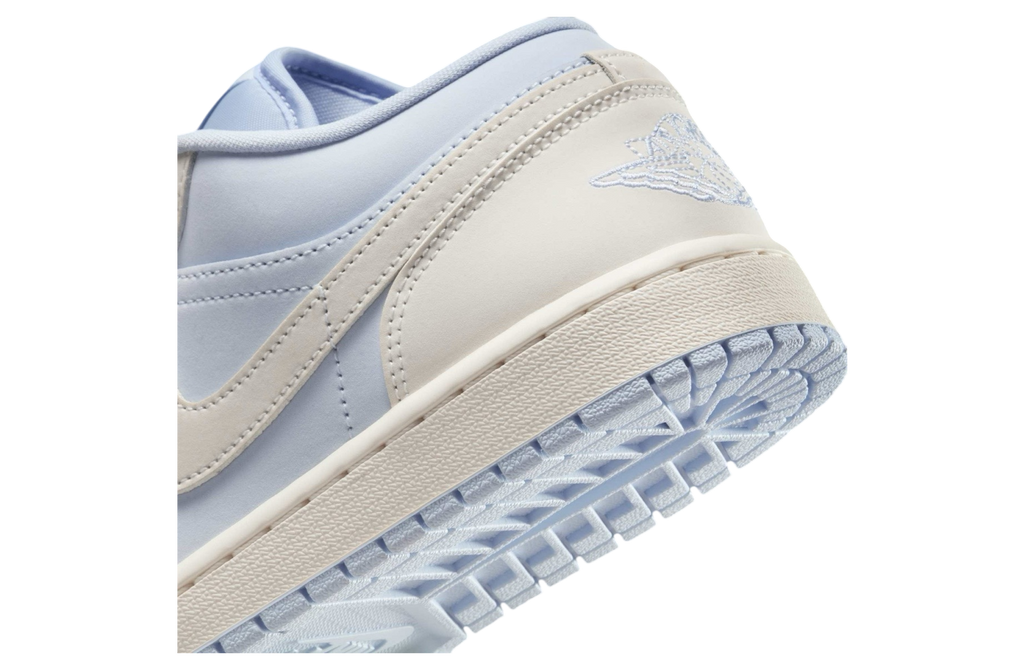 Air Jordan 1 Low WMNS Hydrogen Blue / Cream - Image 8