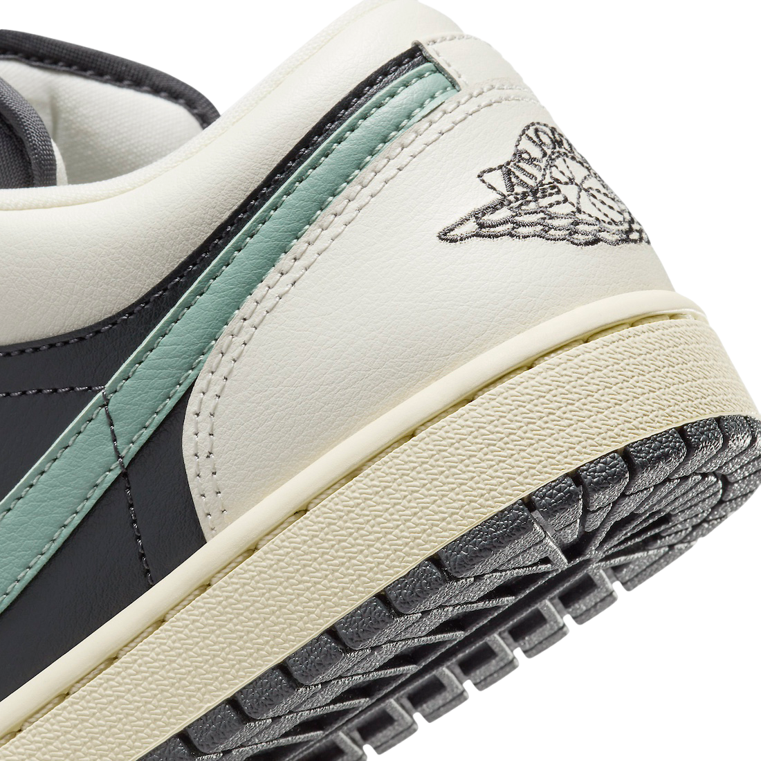 Air Jordan 1 Low WMNS Jade Smoke - Image 8