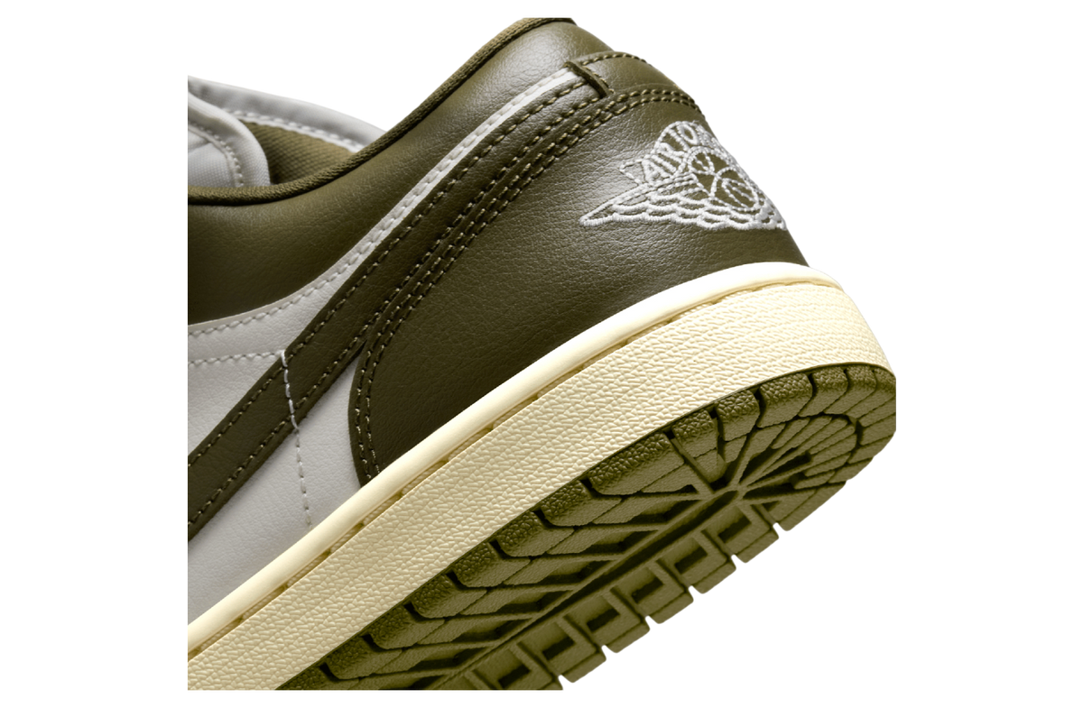 Air Jordan 1 Low WMNS Medium Olive - Image 7