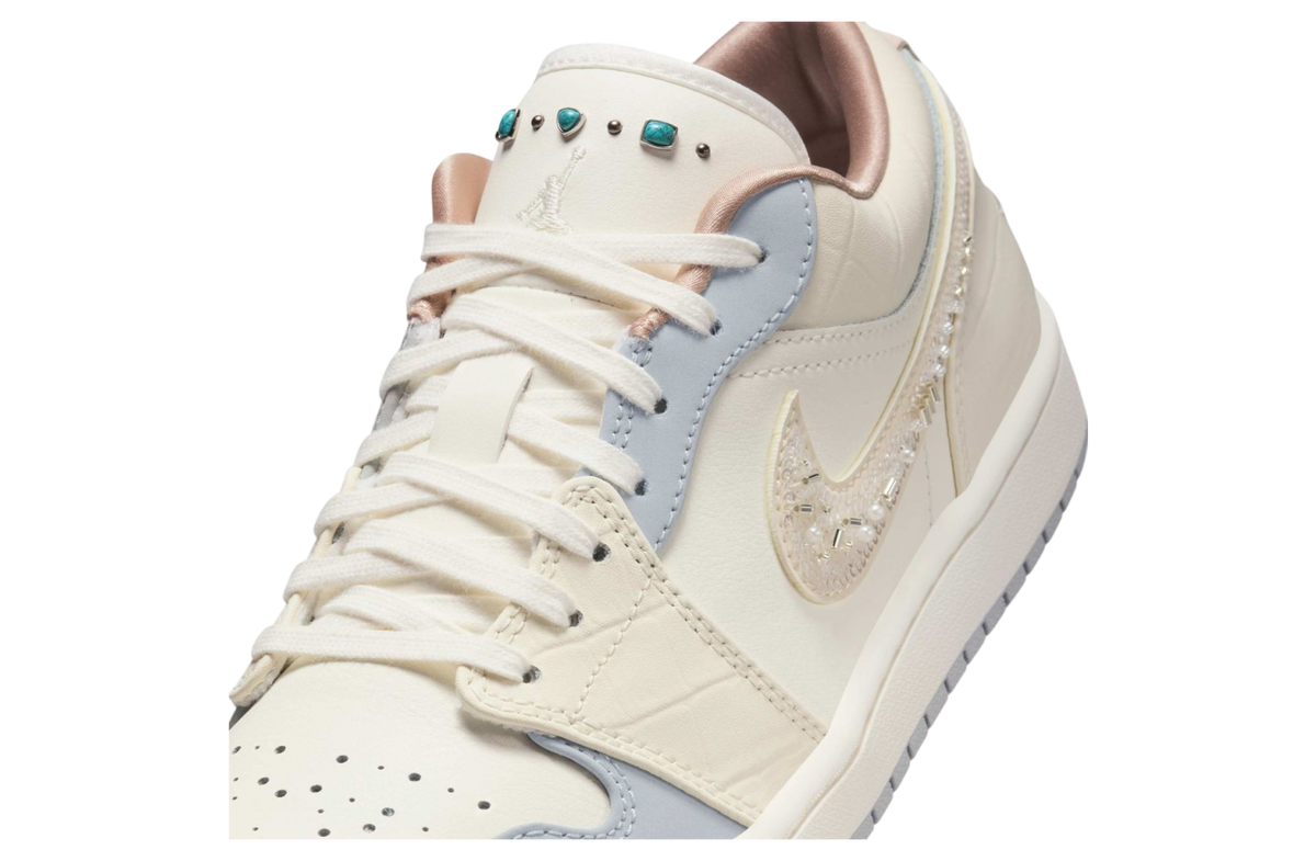 Air Jordan 1 Low WMNS Sail / Off Noir - Image 7
