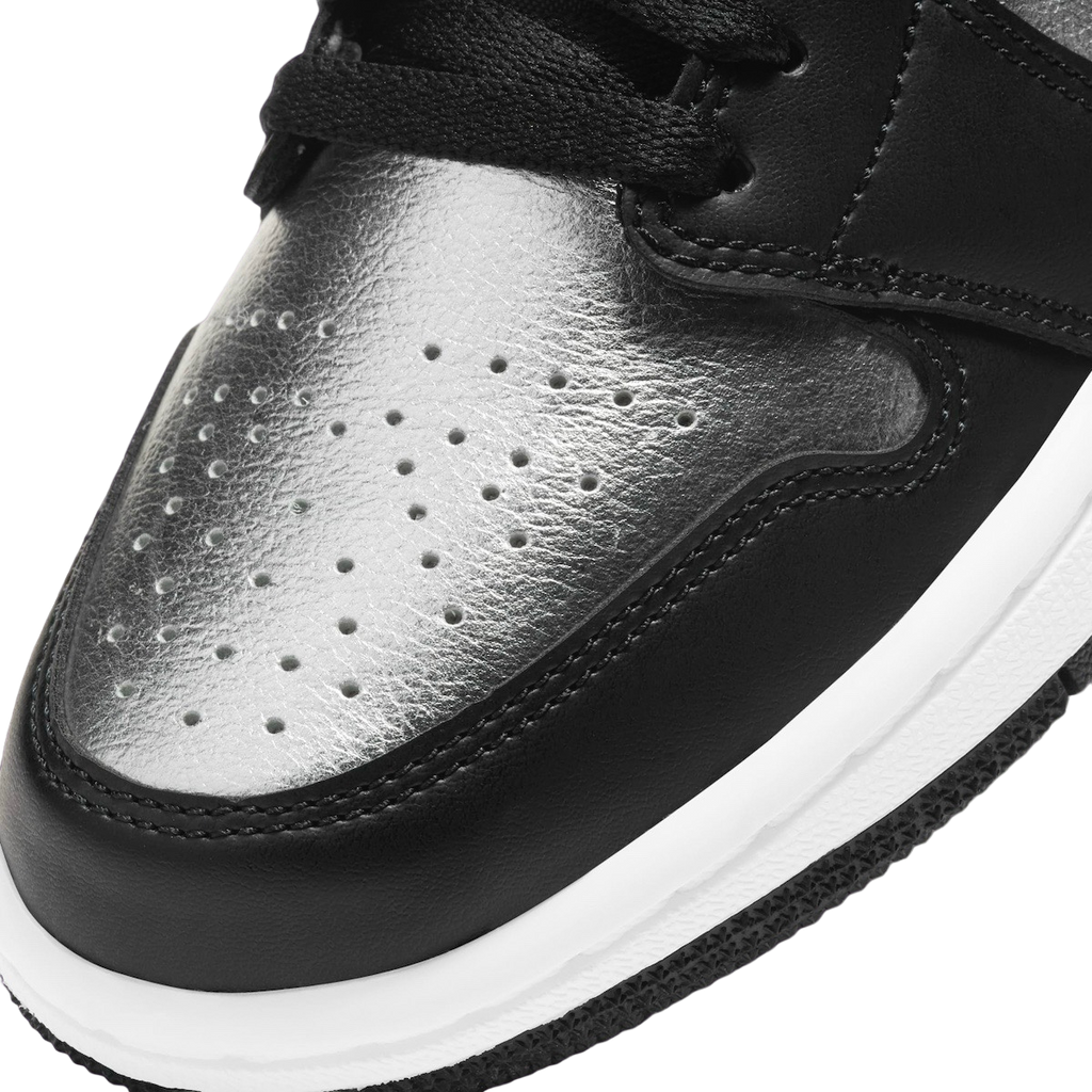 Air Jordan 1 Low WMNS Silver Toe - Image 7
