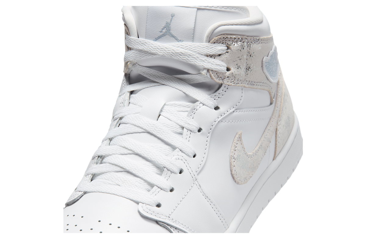 Air Jordan 1 Mid SE White / Field Silver - Image 7