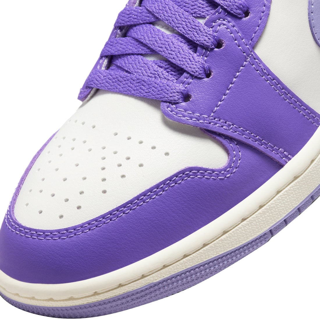 Air Jordan 1 Mid WMNS Action Grape - Image 7