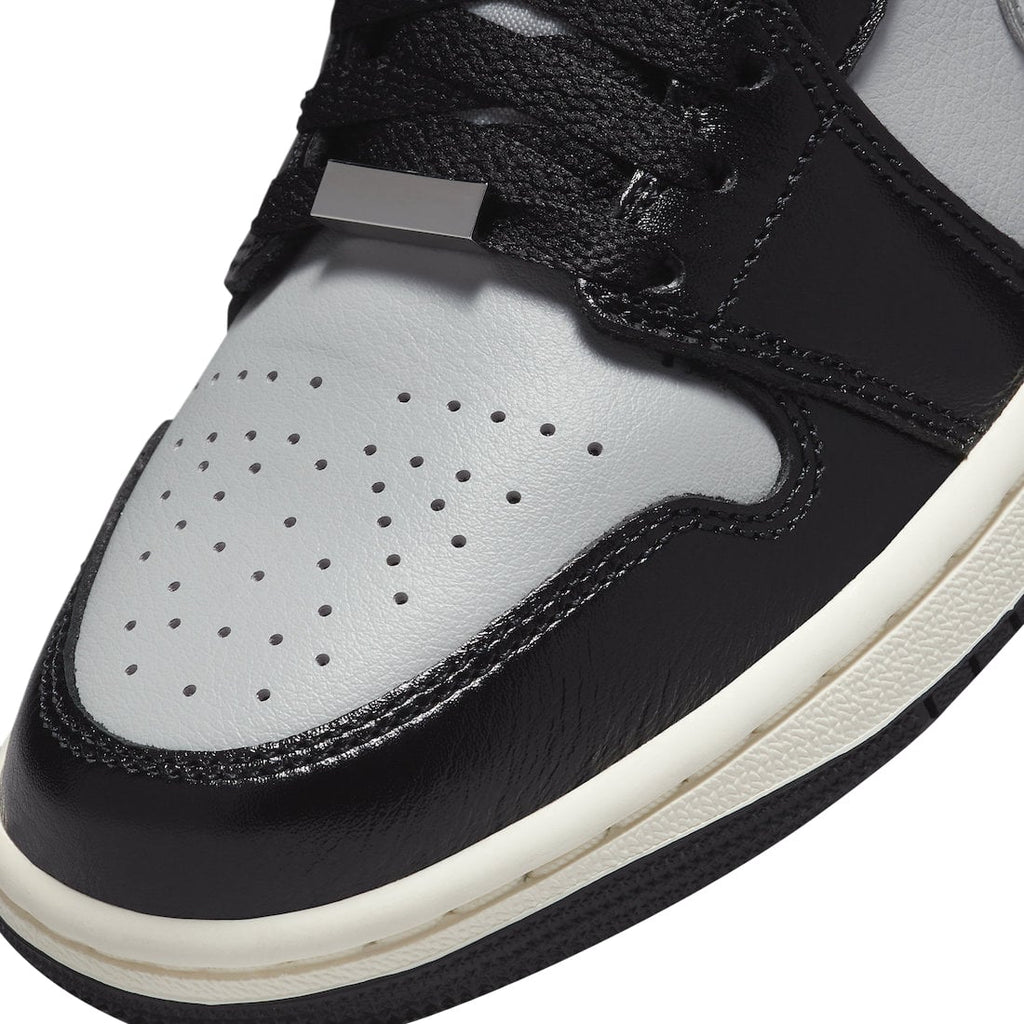 Air Jordan 1 Mid WMNS Black Chrome - Image 7