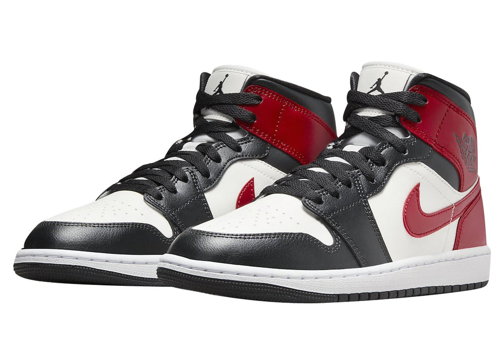 Air Jordan 1 Mid WMNS Black Toe - Image 2