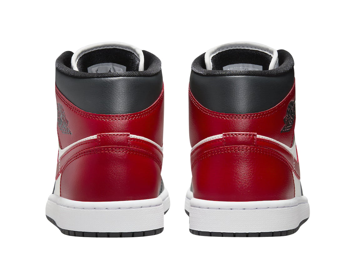 Air Jordan 1 Mid WMNS Black Toe - Image 5