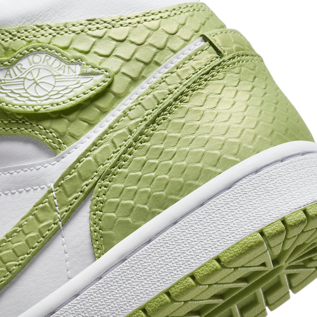 Air Jordan 1 Mid WMNS Green Python - Image 8