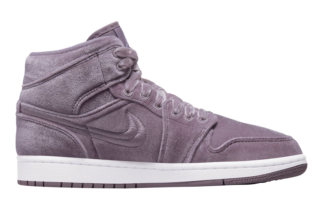 Air Jordan 1 Mid WMNS Purple Velvet - Image 3