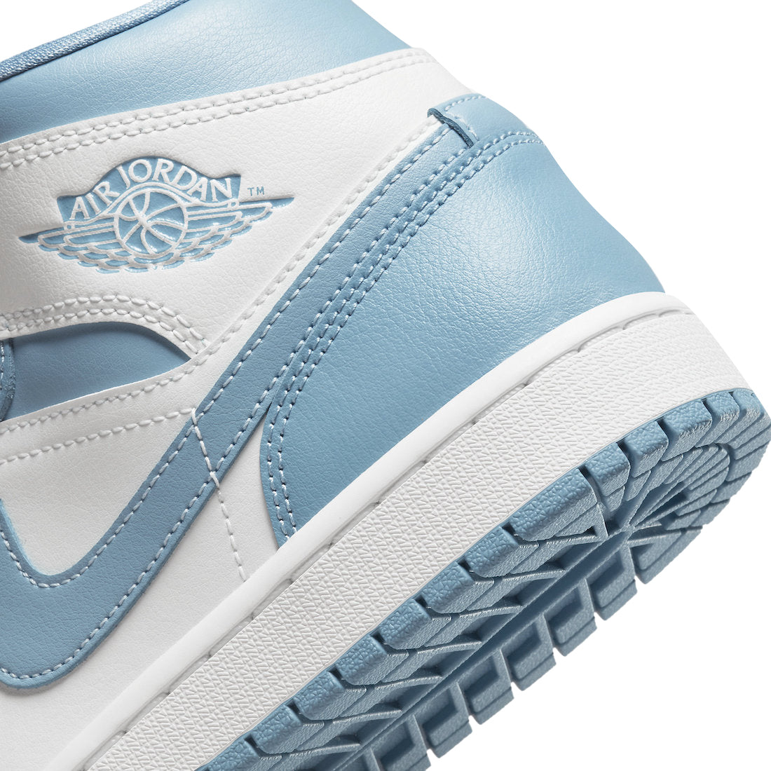 Air Jordan 1 Mid WMNS UNC - Image 8