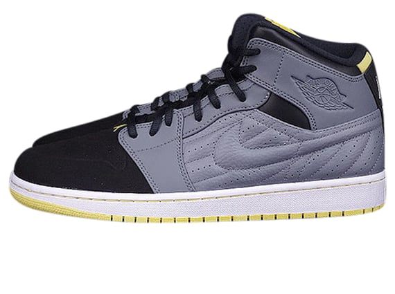 Air Jordan 1 Retro ’99 - Vibrant Yellow - Image 2