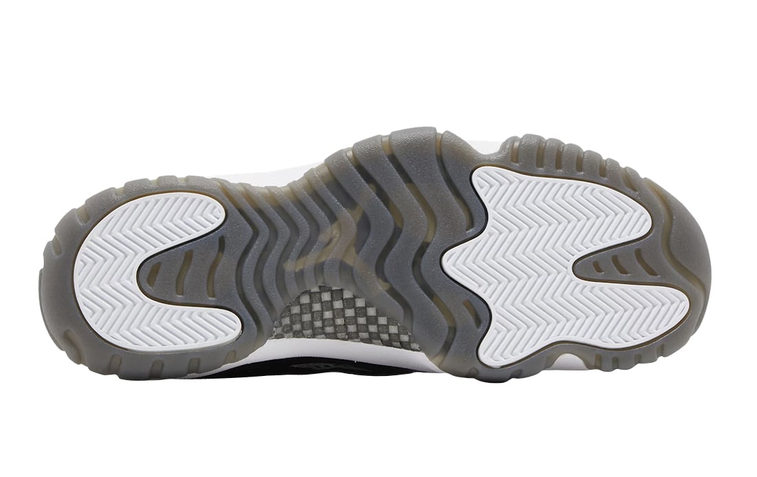 Air Jordan 11 Low IE Black White - Image 5
