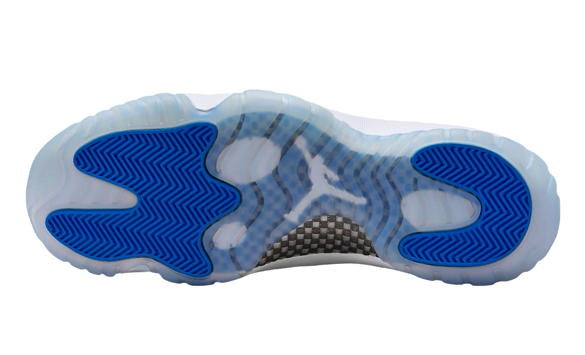 Air Jordan 11 Low Space Jam - Image 6