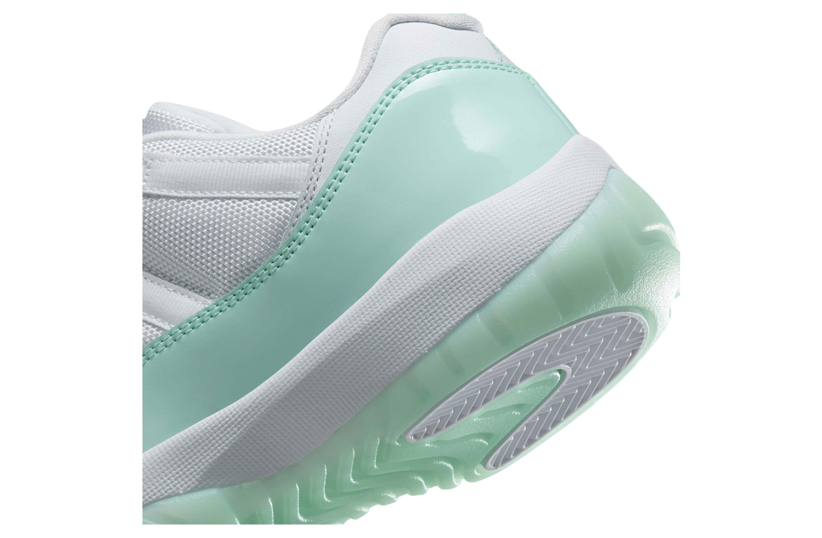 Air Jordan 11 Low WMNS Igloo - Image 8