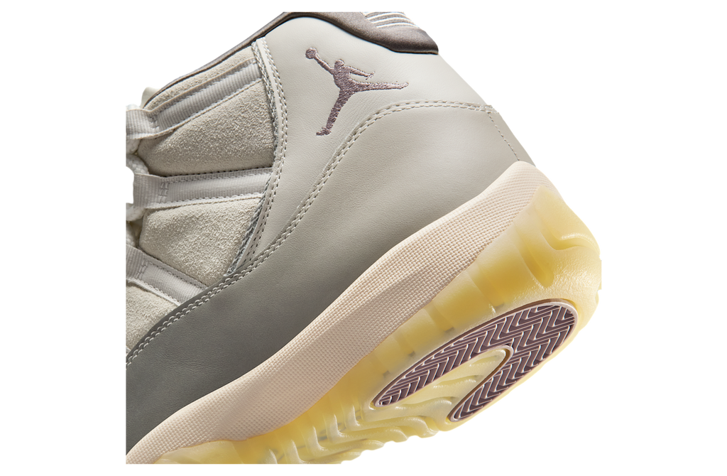 Air Jordan 11 Tokyo - Image 8