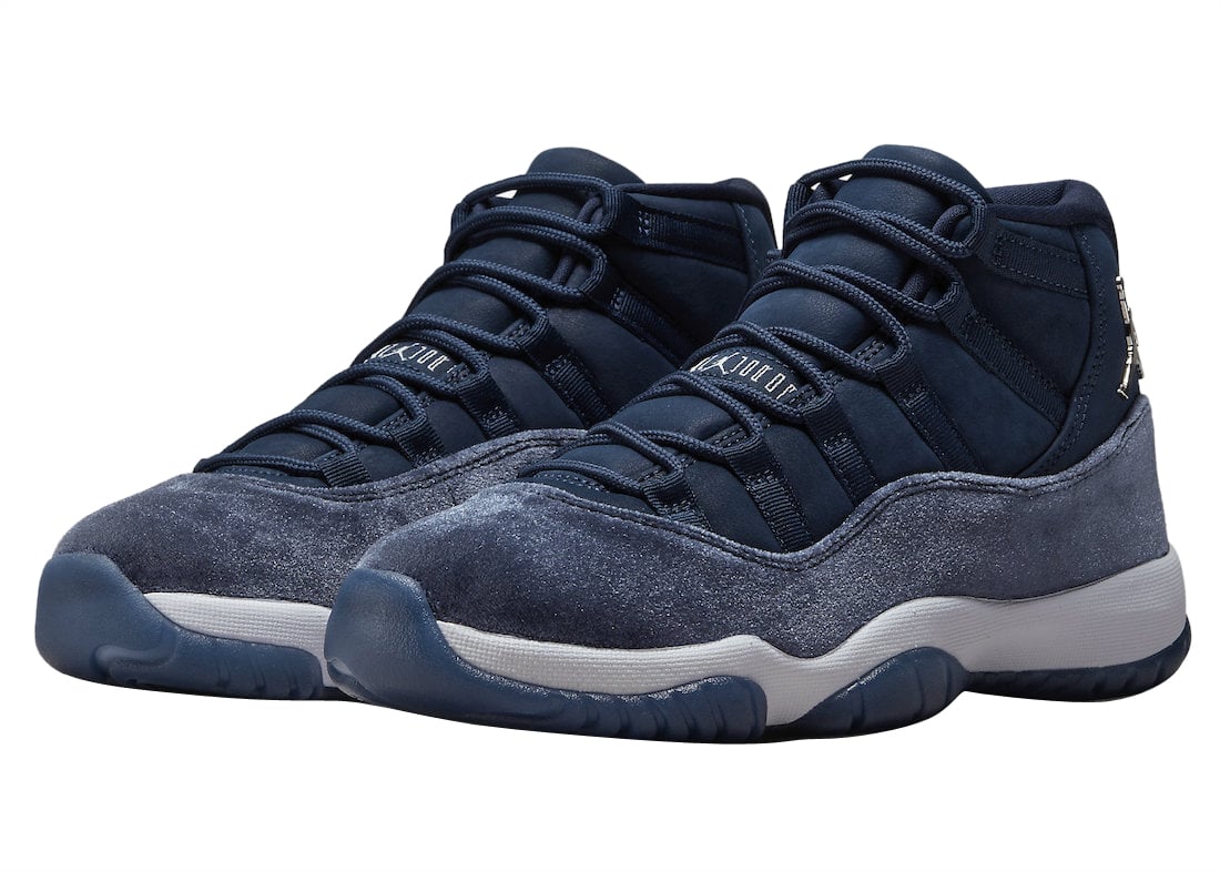 Air Jordan 11 Velvet WMNS Midnight Navy - Image 2