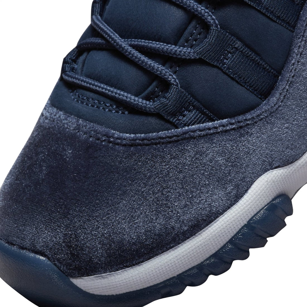 Air Jordan 11 Velvet WMNS Midnight Navy - Image 7