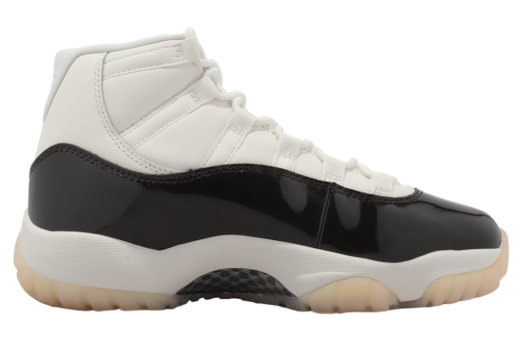 Air Jordan 11 WMNS Neapolitan - Image 2