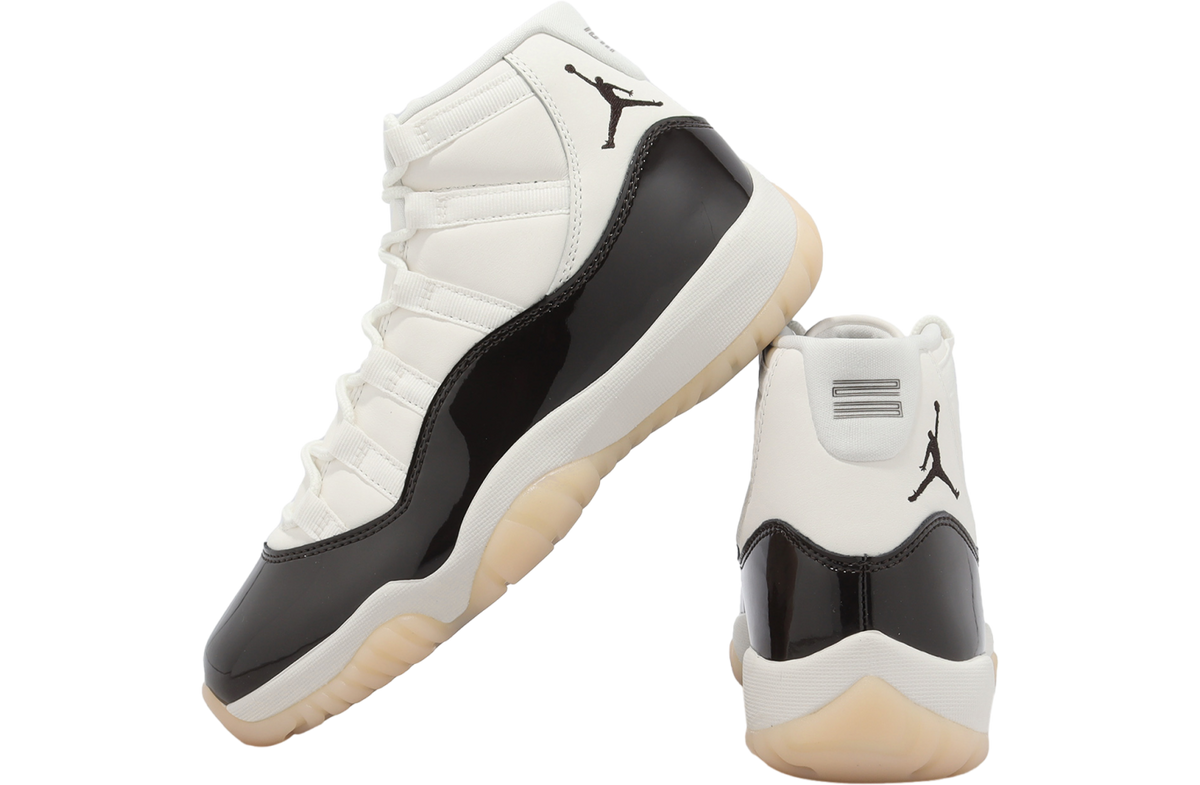 Air Jordan 11 WMNS Neapolitan - Image 6