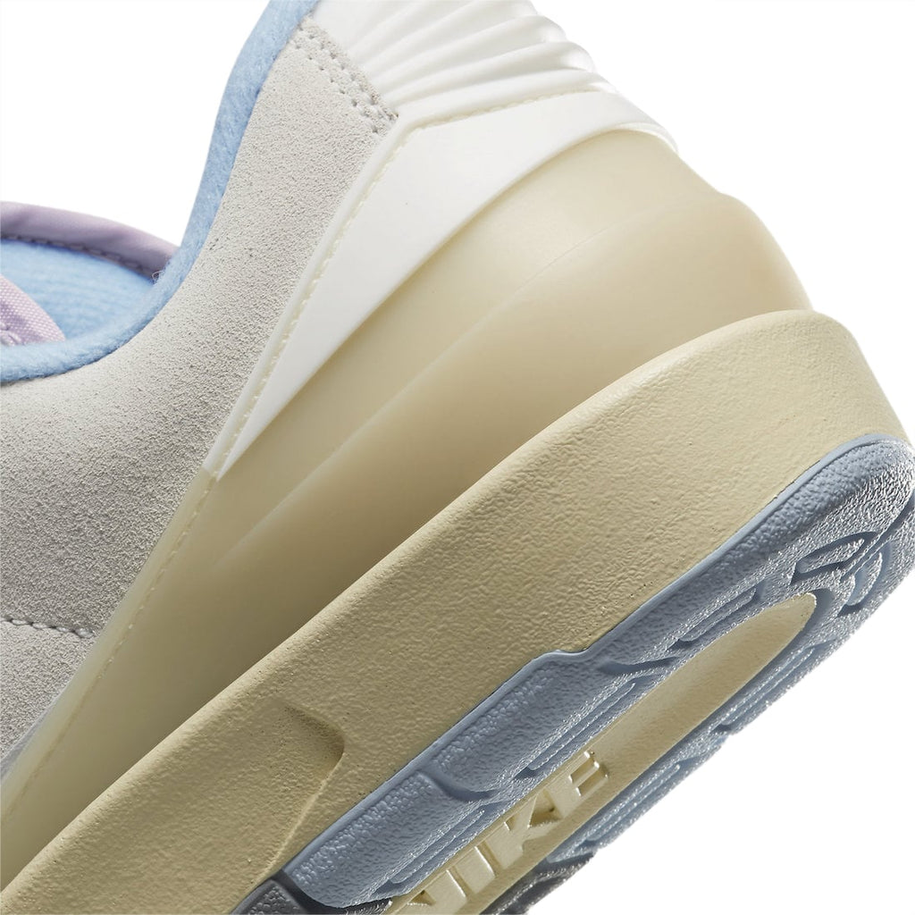 Air Jordan 2 Low WMNS Look Up In The Air - Image 8