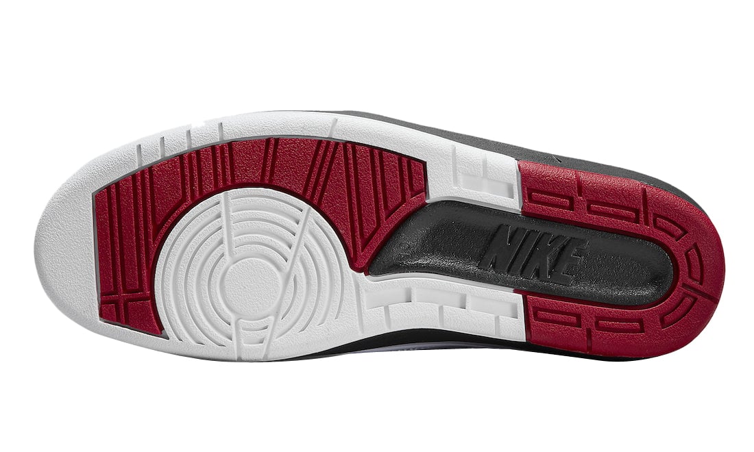 Air Jordan 2 OG Chicago 2022 - Image 6