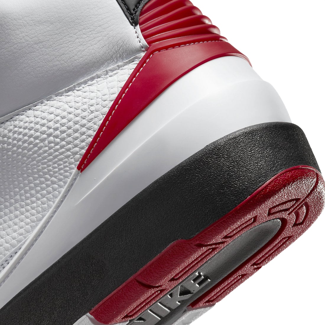 Air Jordan 2 OG Chicago 2022 - Image 8