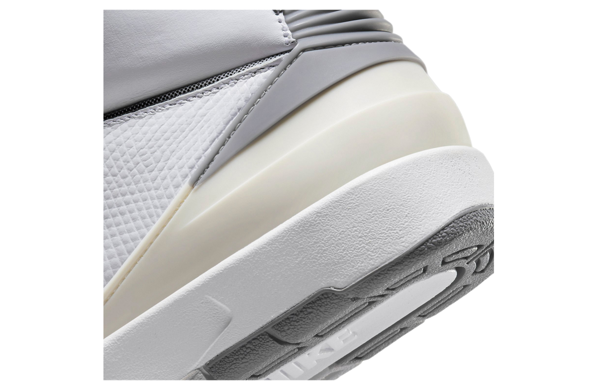 Air Jordan 2 Retro GS White / Cement Grey - Image 7